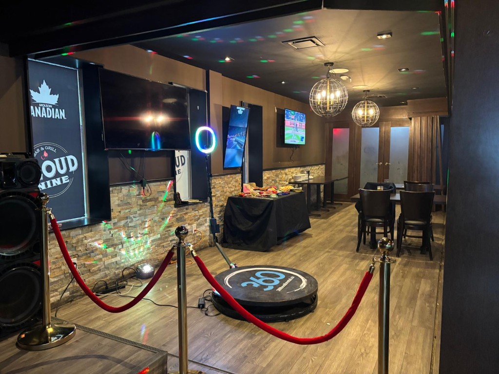 360 video booth and stanchions